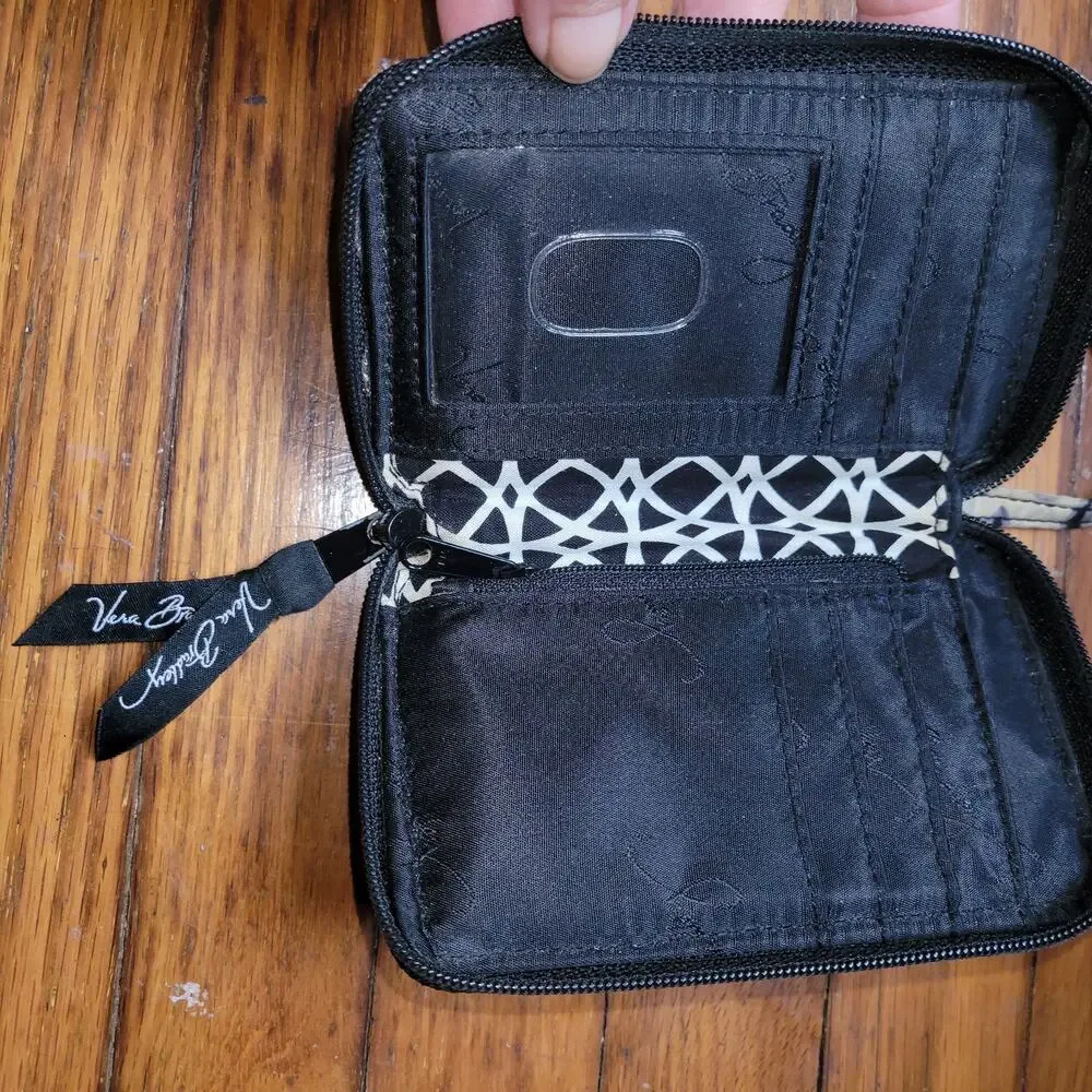 Vera Bradley Night & Day Carry it All Wristlet (Wallet Phone Card Cash)Pre-owned - Picture 3 of 10